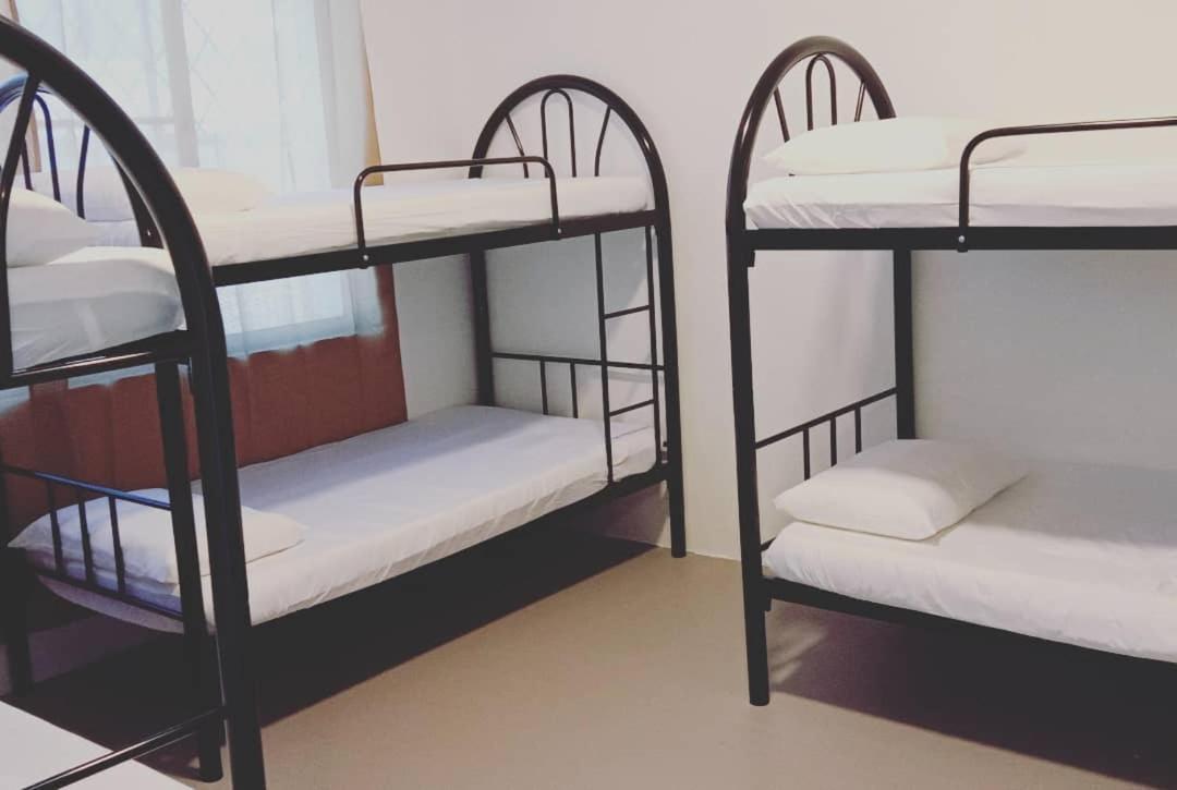 Karya Story Hostel Kudat Esterno foto